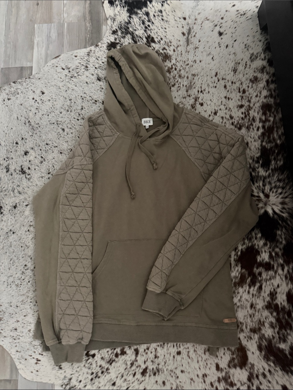 BKE Womens Quilted Sleeve Hoodie - Olive Green